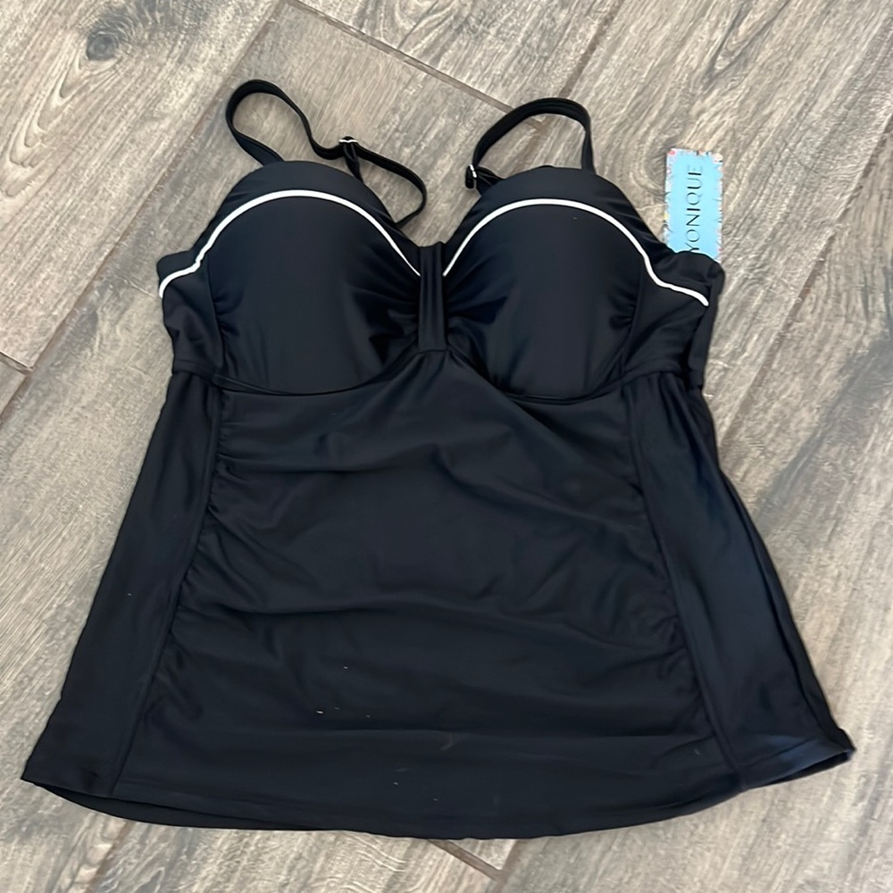 Black tankini